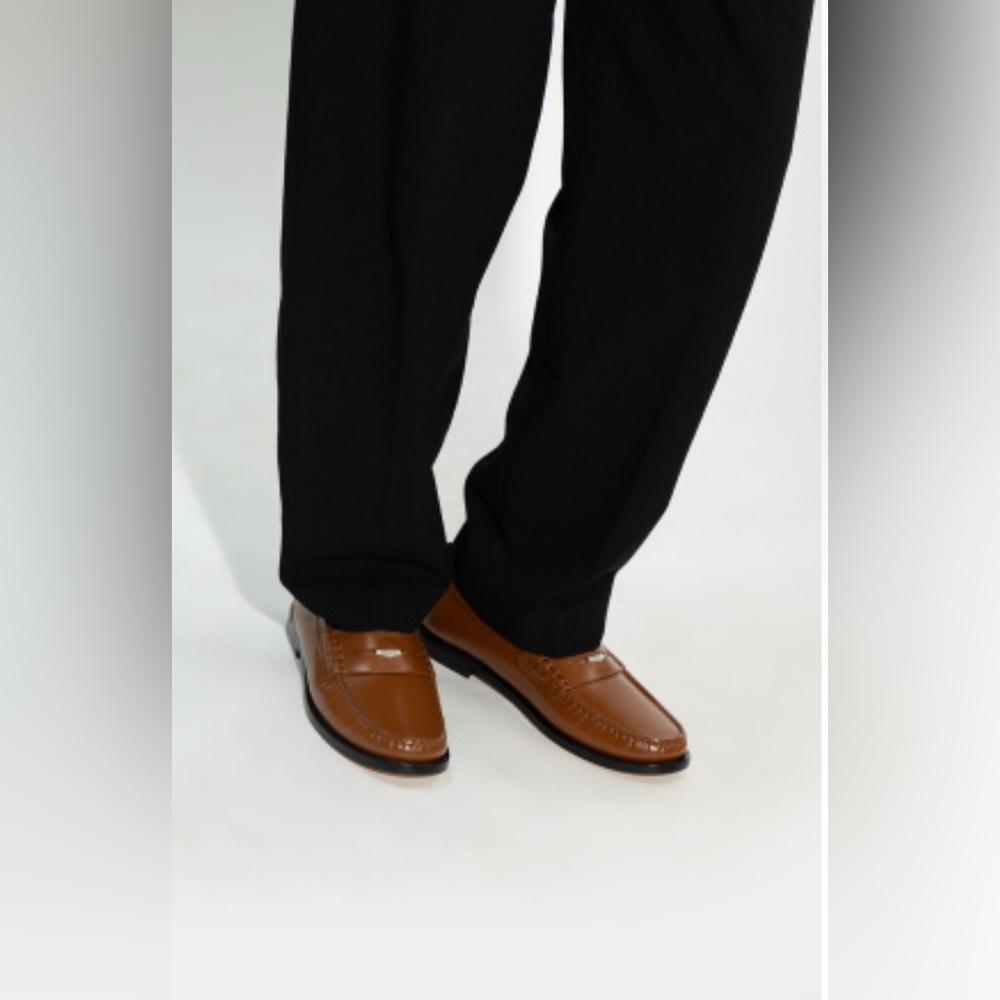 NIB- Burberry Tan Rupert’s coin Leather Loafers - Picture 3 of 12